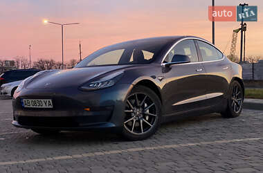 Седан Tesla Model 3 2019 в Вінниці