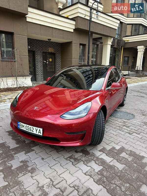 Tesla Model 3 2020
