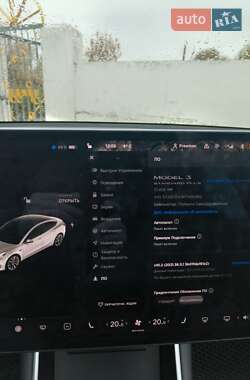Седан Tesla Model 3 2019 в 