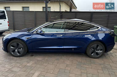 Седан Tesla Model 3 2019 в Черкассах