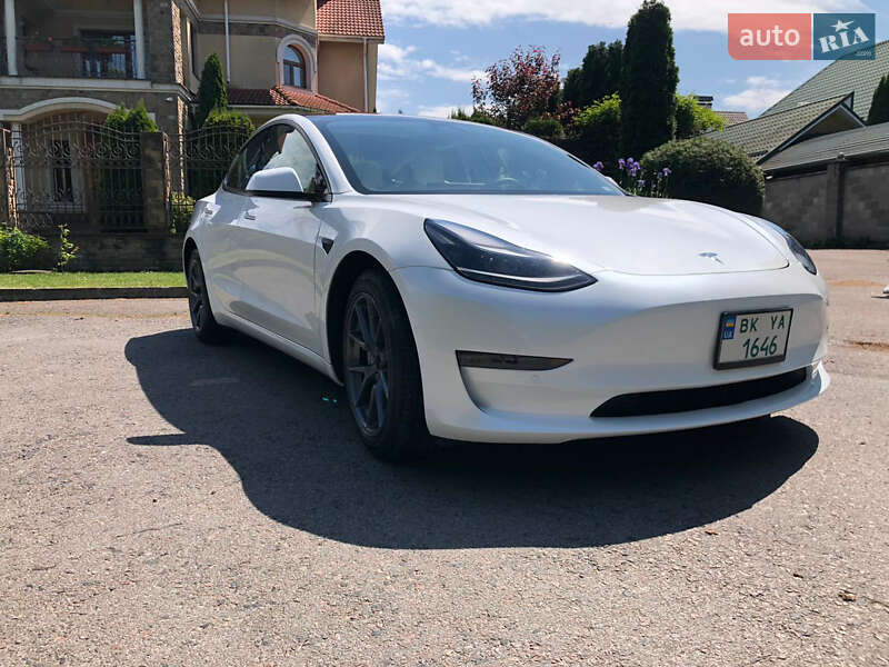 Tesla Model 3 2021 Tesla Model 3 2021
