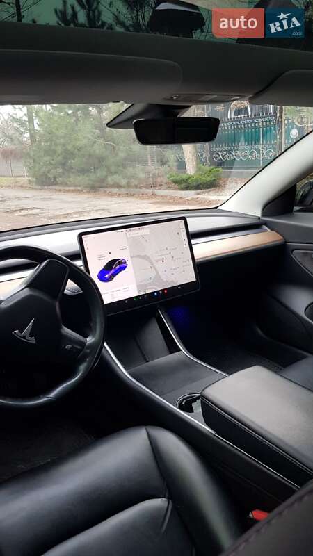 Седан Tesla Model 3 2018 в Запорожье