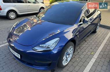 Седан Tesla Model 3 2019 в Києві