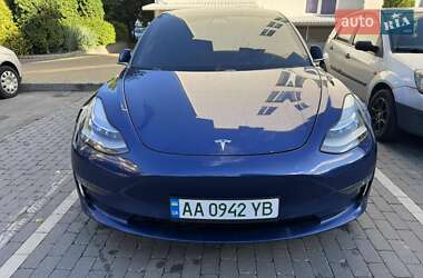 Седан Tesla Model 3 2019 в Києві