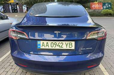 Седан Tesla Model 3 2019 в Києві