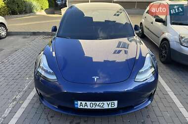 Седан Tesla Model 3 2019 в Києві