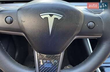 Седан Tesla Model 3 2019 в Киеве