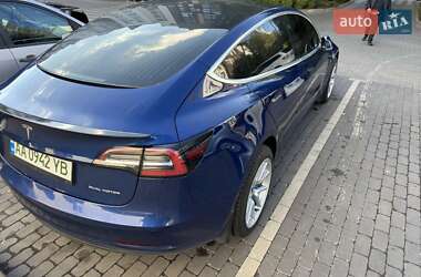 Седан Tesla Model 3 2019 в Києві