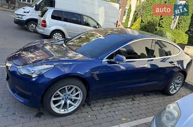 Седан Tesla Model 3 2019 в Києві