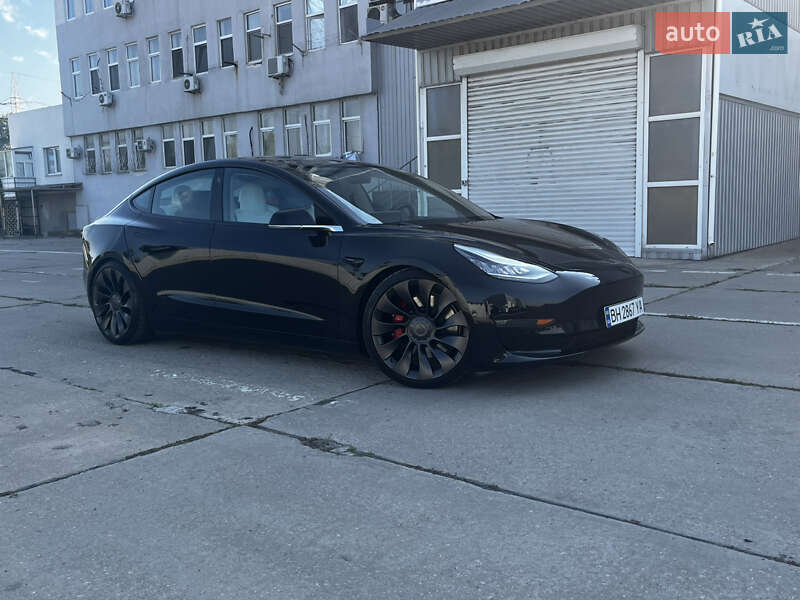 Седан Tesla Model 3 2019 в Одессе