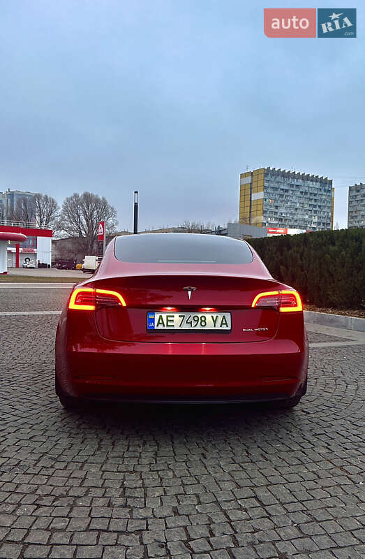 Седан Tesla Model 3 2020 в Днепре