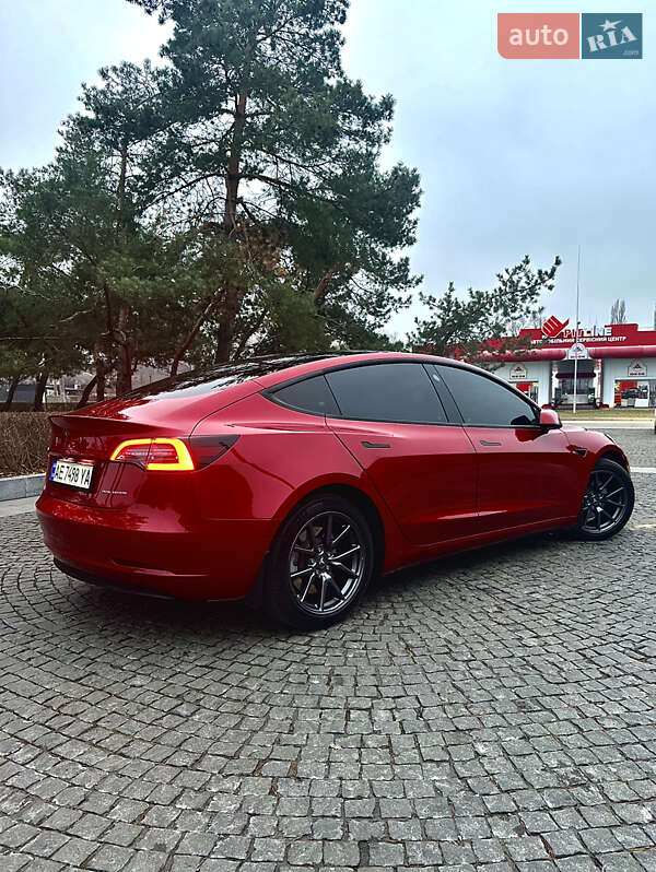 Седан Tesla Model 3 2020 в Днепре