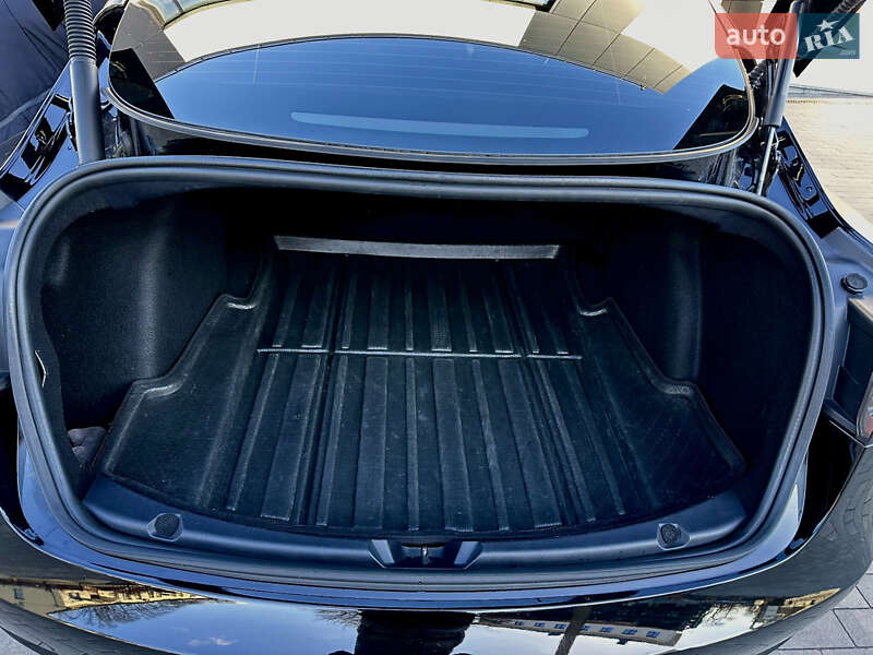 Седан Tesla Model 3 2022 в Киеве фото 14 Седан Tesla Model 3 2022 в Киеве