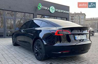 Седан Tesla Model 3 2019 в Івано-Франківську