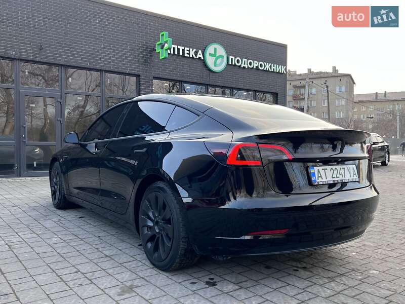 Седан Tesla Model 3 2019 в Ивано-Франковске