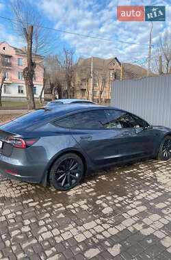 Седан Tesla Model 3 2018 в Кривому Розі