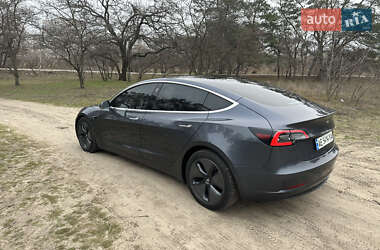 Седан Tesla Model 3 2019 в Дніпрі