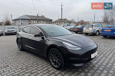 Седан Tesla Model 3 2019 в 