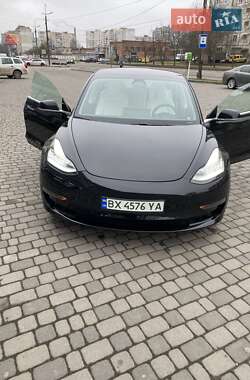 Седан Tesla Model 3 2020 в Хмельницькому