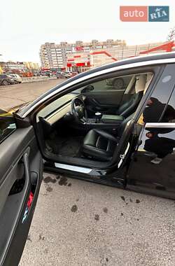 Седан Tesla Model 3 2018 в 