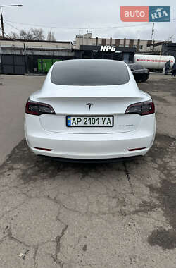 Седан Tesla Model 3 2020 в 