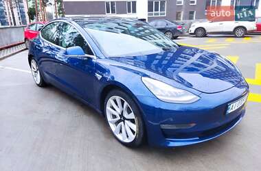 Седан Tesla Model 3 2020 в Ирпене