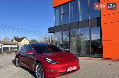 Седан Tesla Model 3 2018 в 