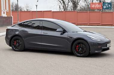 Седан Tesla Model 3 2018 в Хмільнику