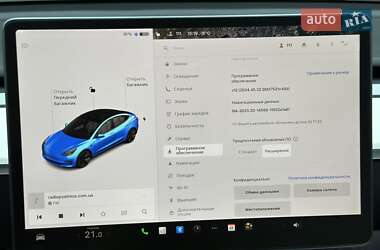 Седан Tesla Model 3 2022 в Киеве