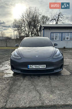 Седан Tesla Model 3 2023 в Львові