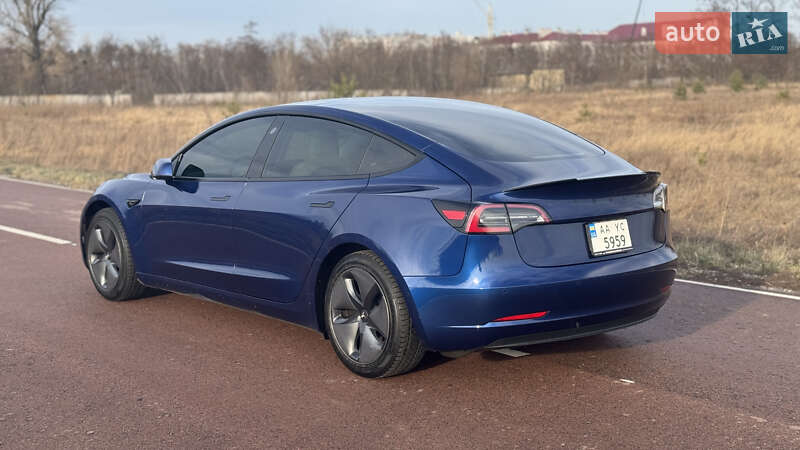 Седан Tesla Model 3 2021 в Киеве фото 4 Седан Tesla Model 3 2021 в Киеве