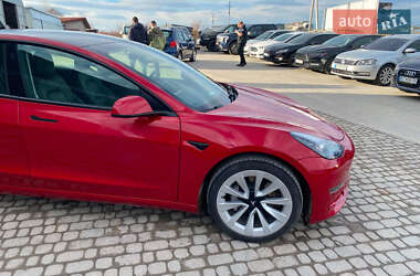 Седан Tesla Model 3 2021 в Львові