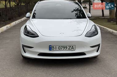 Седан Tesla Model 3 2022 в Киеве