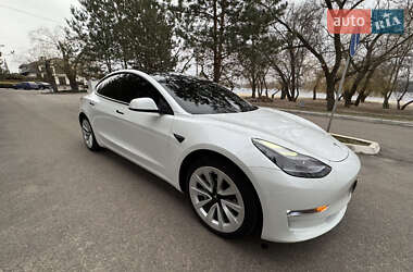 Седан Tesla Model 3 2022 в Киеве