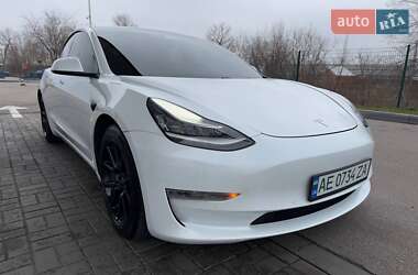 Седан Tesla Model 3 2020 в Дніпрі