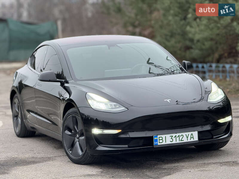 Седан Tesla Model 3 2019 в Кременчуге