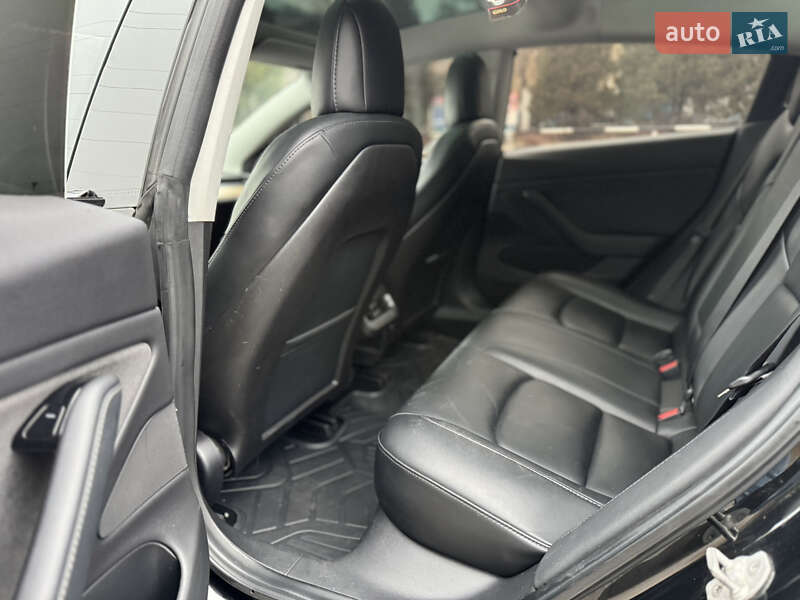 Седан Tesla Model 3 2019 в Кременчуге