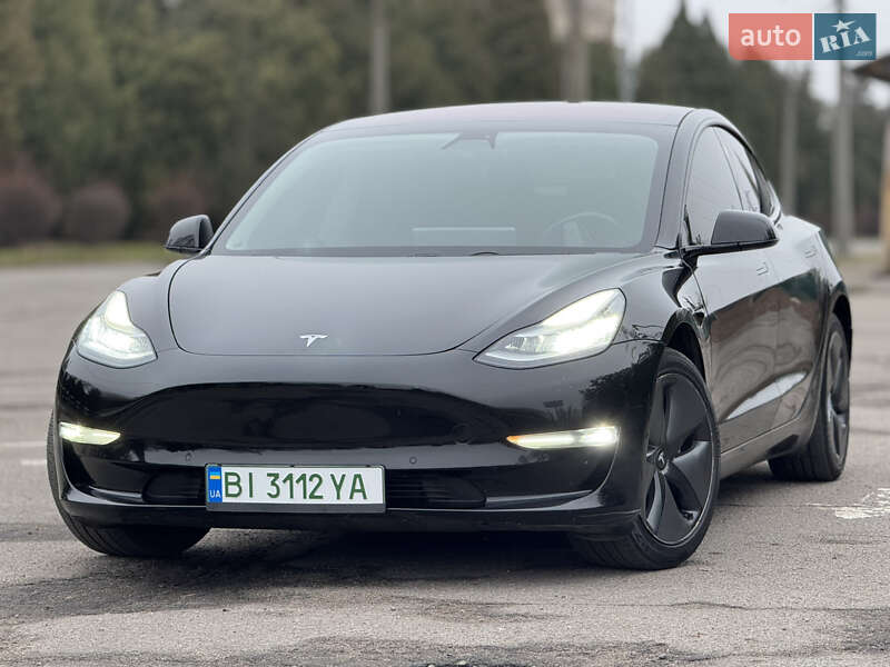 Седан Tesla Model 3 2019 в Кременчуге