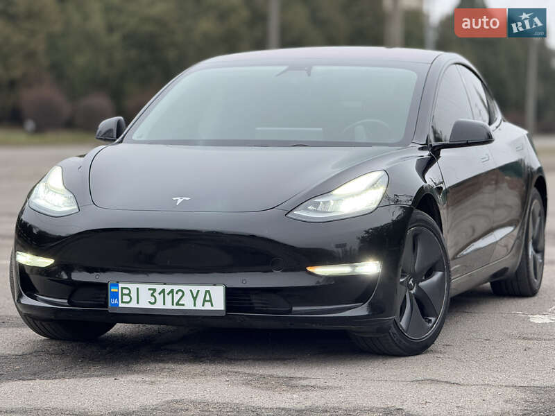 Седан Tesla Model 3 2019 в Кременчуге