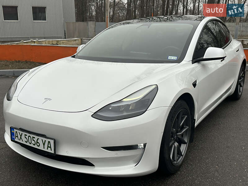 Седан Tesla Model 3 2021 в Харькове