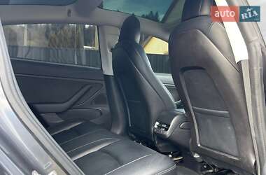 Седан Tesla Model 3 2019 в 