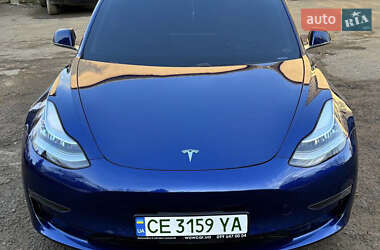 Седан Tesla Model 3 2020 в 