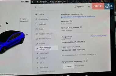 Седан Tesla Model 3 2020 в 