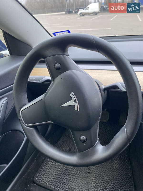 Седан Tesla Model 3 2020 в Запоріжжі