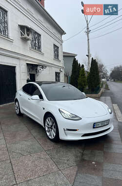 Седан Tesla Model 3 2019 в 