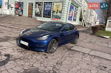 Седан Tesla Model 3 2019 в 