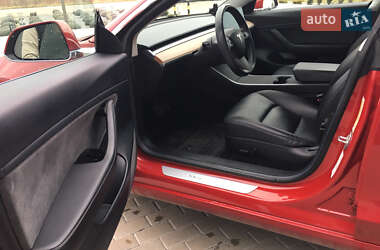 Седан Tesla Model 3 2018 в 