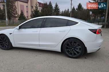 Седан Tesla Model 3 2019 в 
