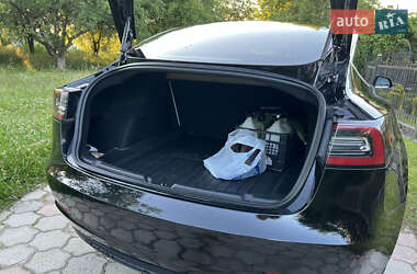 Седан Tesla Model 3 2018 в 