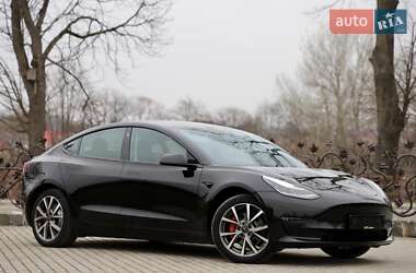 Седан Tesla Model 3 2020 в Дрогобичі